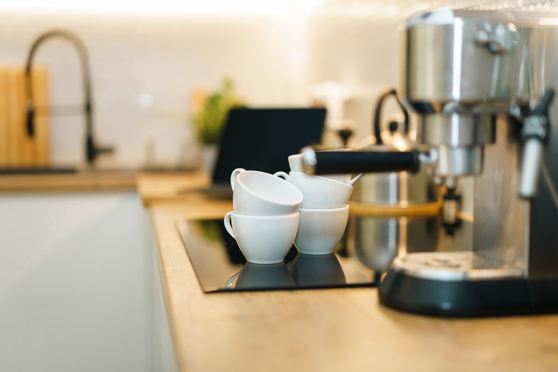 Amazon Coffee Makers - 7 Smart Coffee Mug Warmers That Keep Your Drink at the Exact Temperature All Day Review