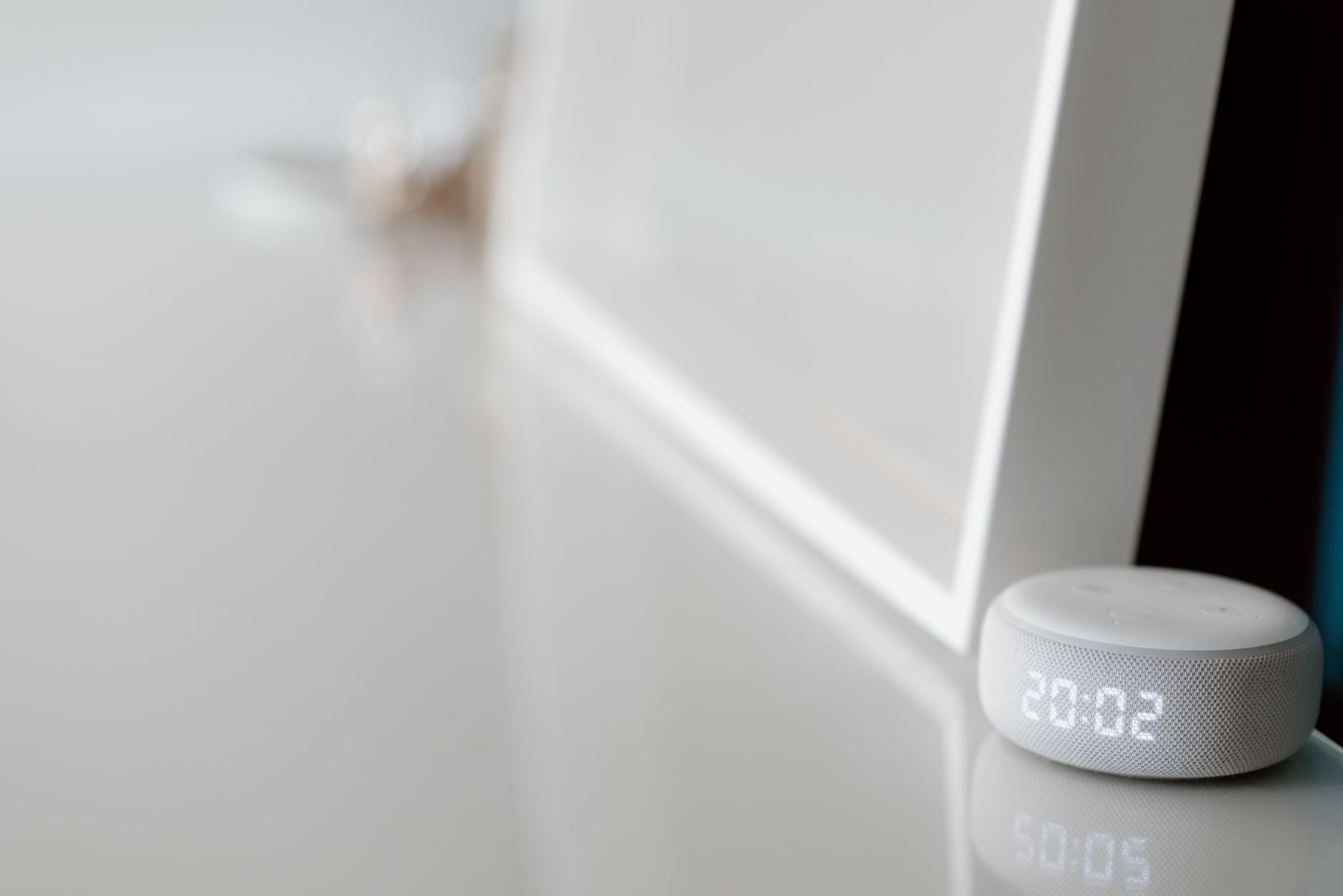 Smart Plugs - Smart Plugs 101: 7 Genius Automations That Save Electricity and Automate Your Life Buyer Guide