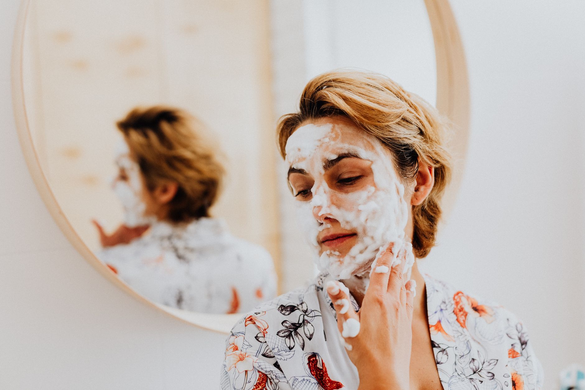 Hydrating Toners - The Best Hydrating Toners and Essences for Dry, Dehydrated Skin This Season Buyer Guide